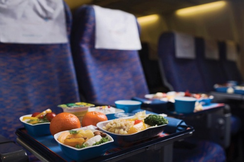 Öntanuló algoritmus becsüli fel, hogy egy adott légi járat esetében mennyi étel legyen a fedélzeten.
